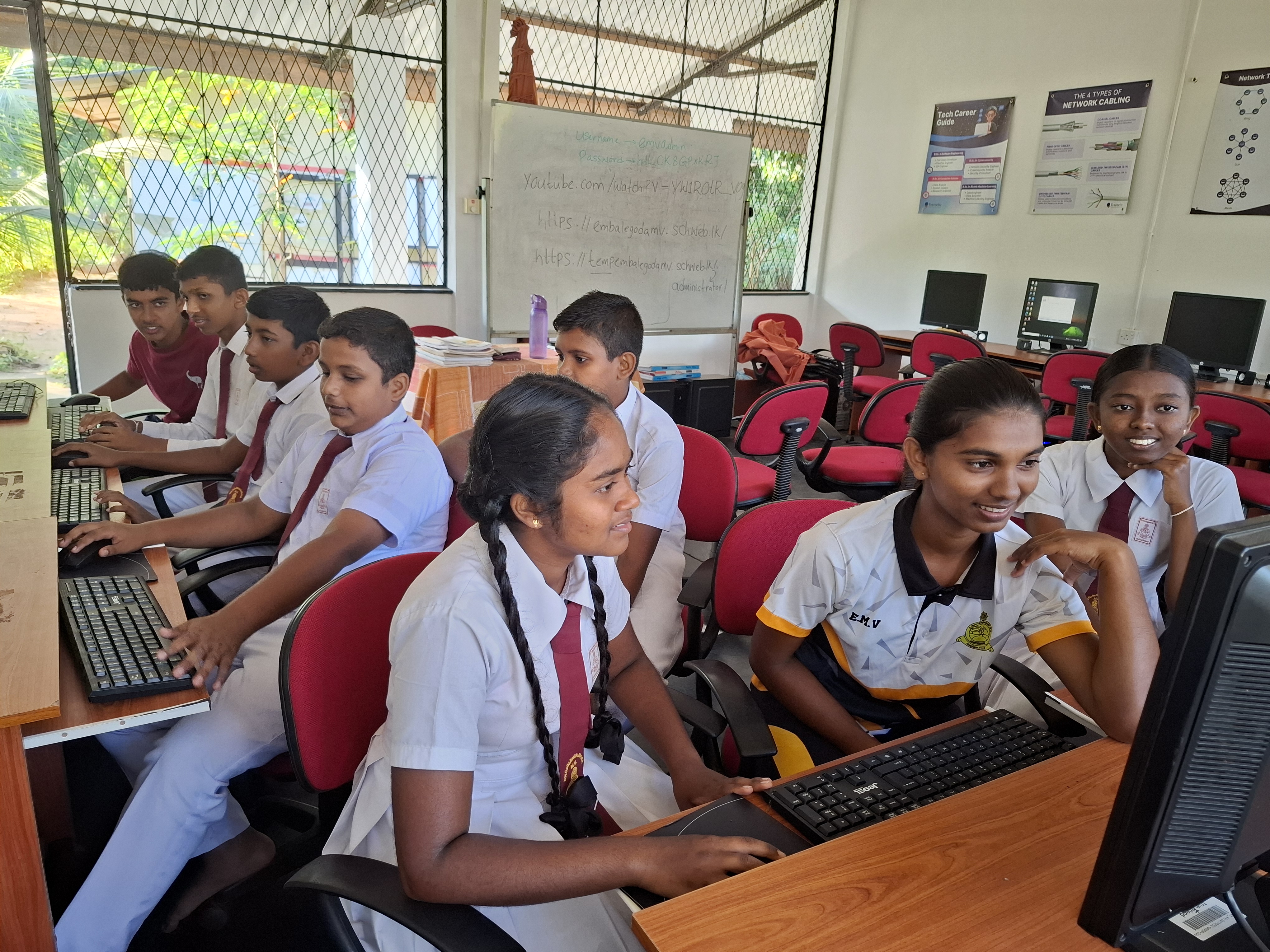 වෙබ් අඩවි සංවර්ධන කණ්ඩායම - 2025